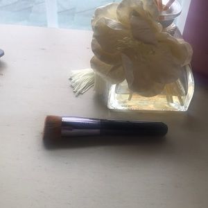 Shiseido foundation brush